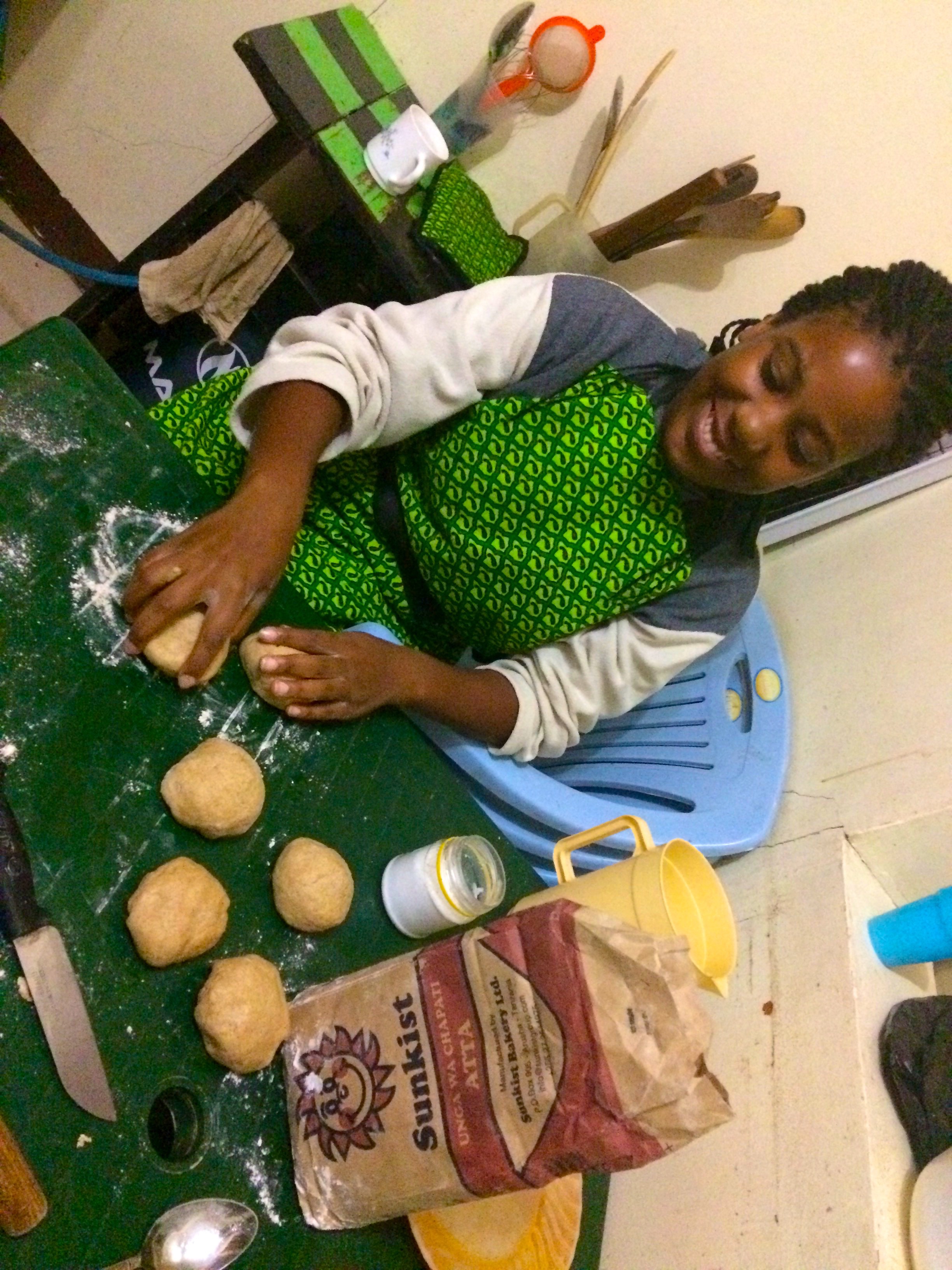 Chapati cooking lessons by Sungi – Arusha