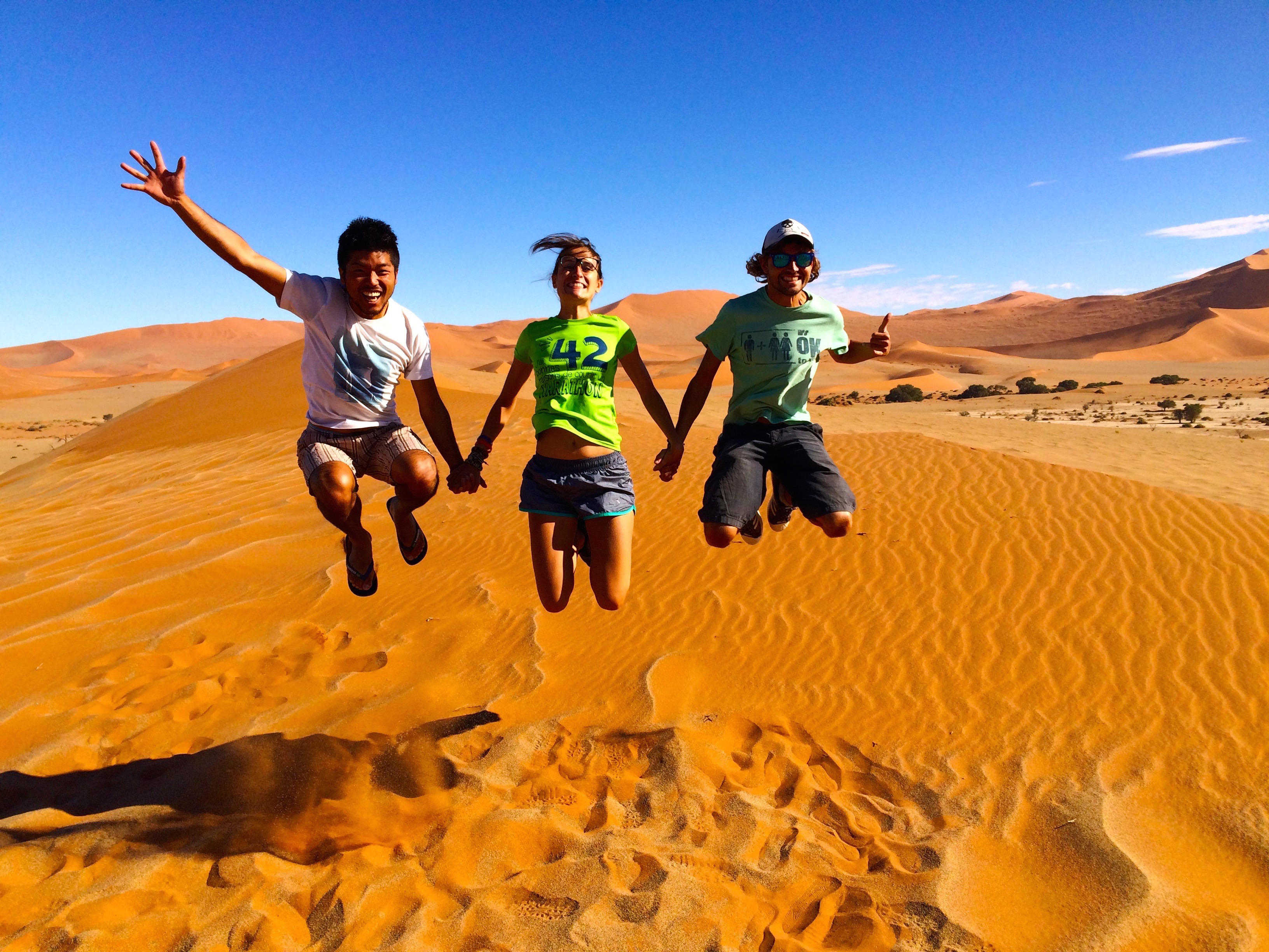 Jump dans le desert